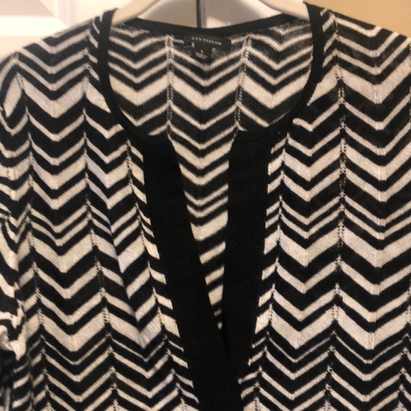 Great Ann Taylor Sweater - Picture 2 of 7